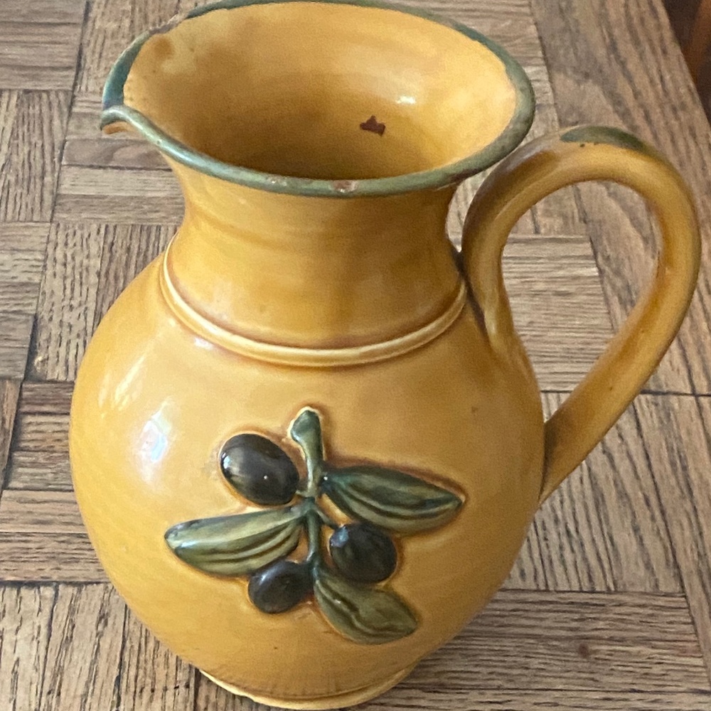 Provencal Pitcher